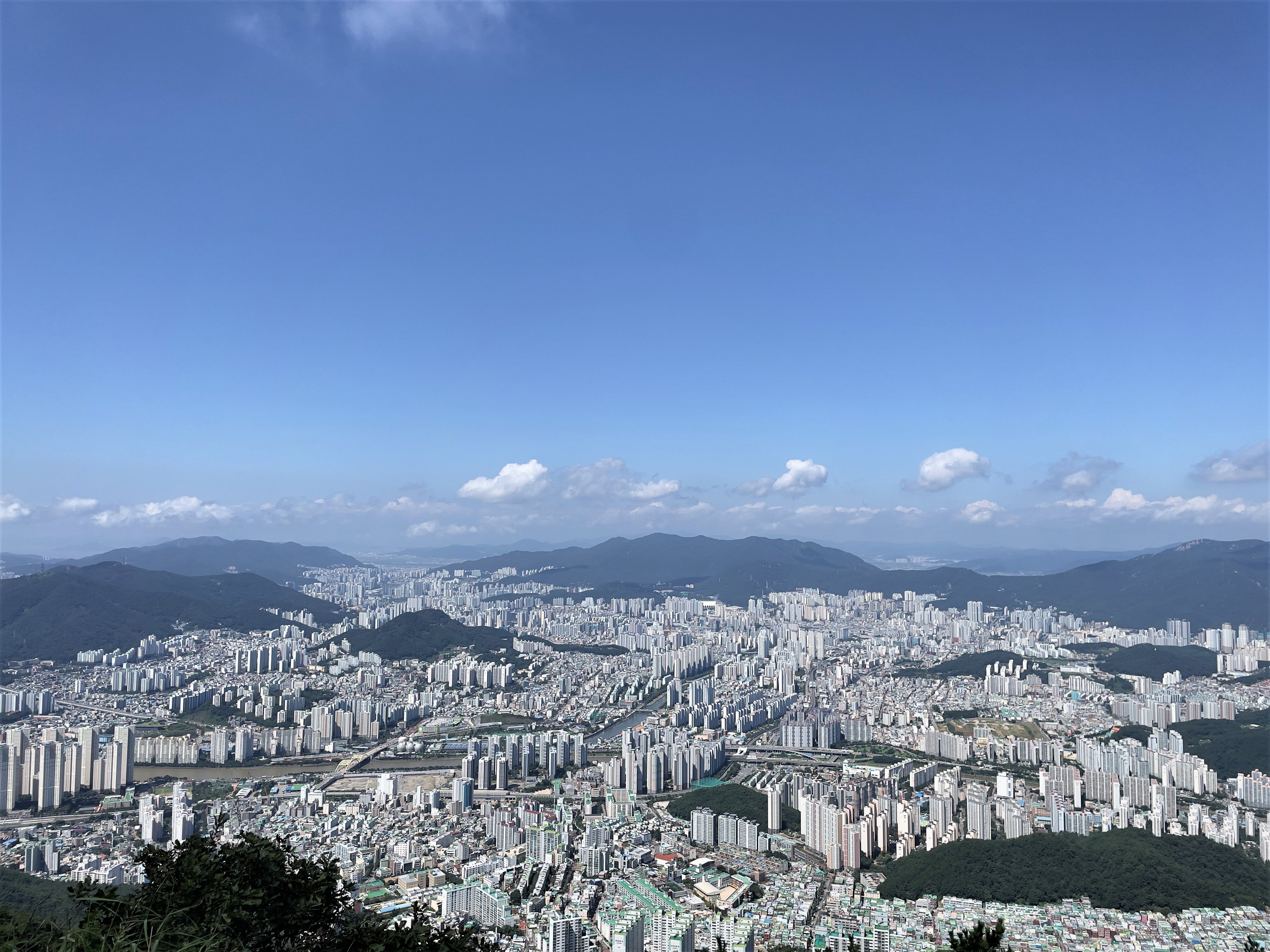 장산 정상에서 바라본 부산의 모습 2번째 이미지